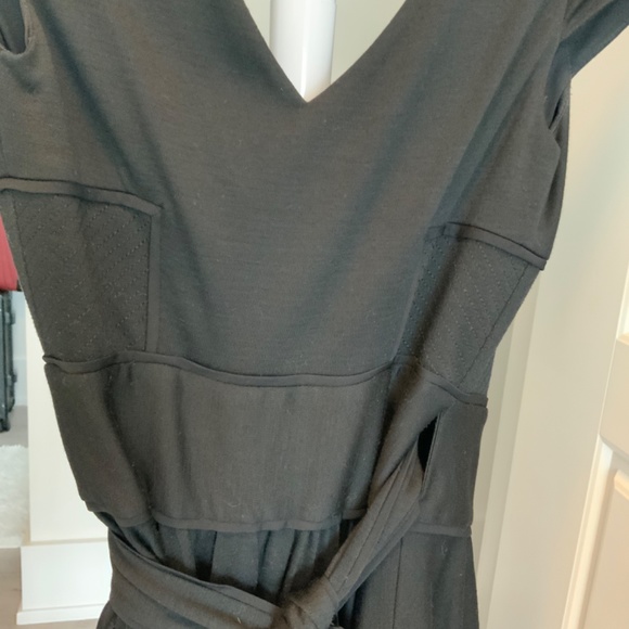 Vintage DIANE VON FURSTENBERG Silk and Wood Wrap Dress - Picture 9 of 11